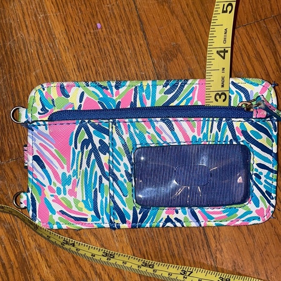 Lilly Pulitzer phone wallet Crossbody chain - Picture 6 of 11